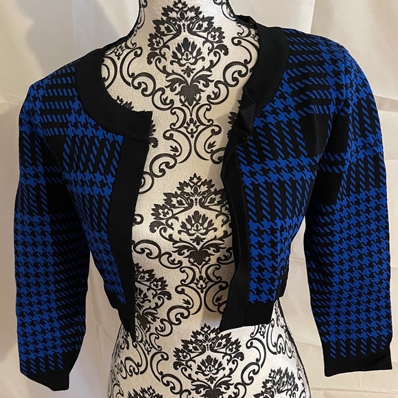 NWOT! Bebe Cobalt Blue & Black Houndstooth Cropped Cardigan SMALL Web Exclusive - Picture 5 of 16